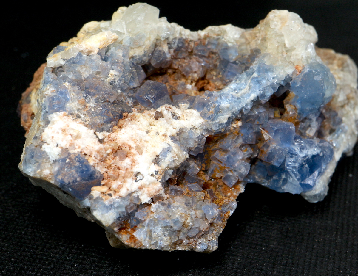 全品２０％！まるでブルーのゼリー！かわいらしい結晶、ニューメキシコ産のフローライト＋方解析