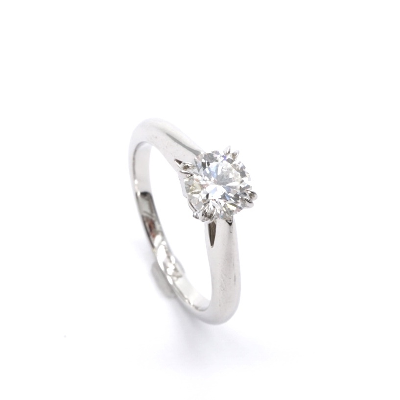 憧れのハリーウィンストンを驚きの低価格で Sorriso Beato