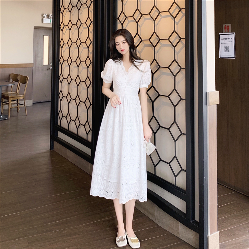 プリンセスになれる白いワンピース入荷しました♬