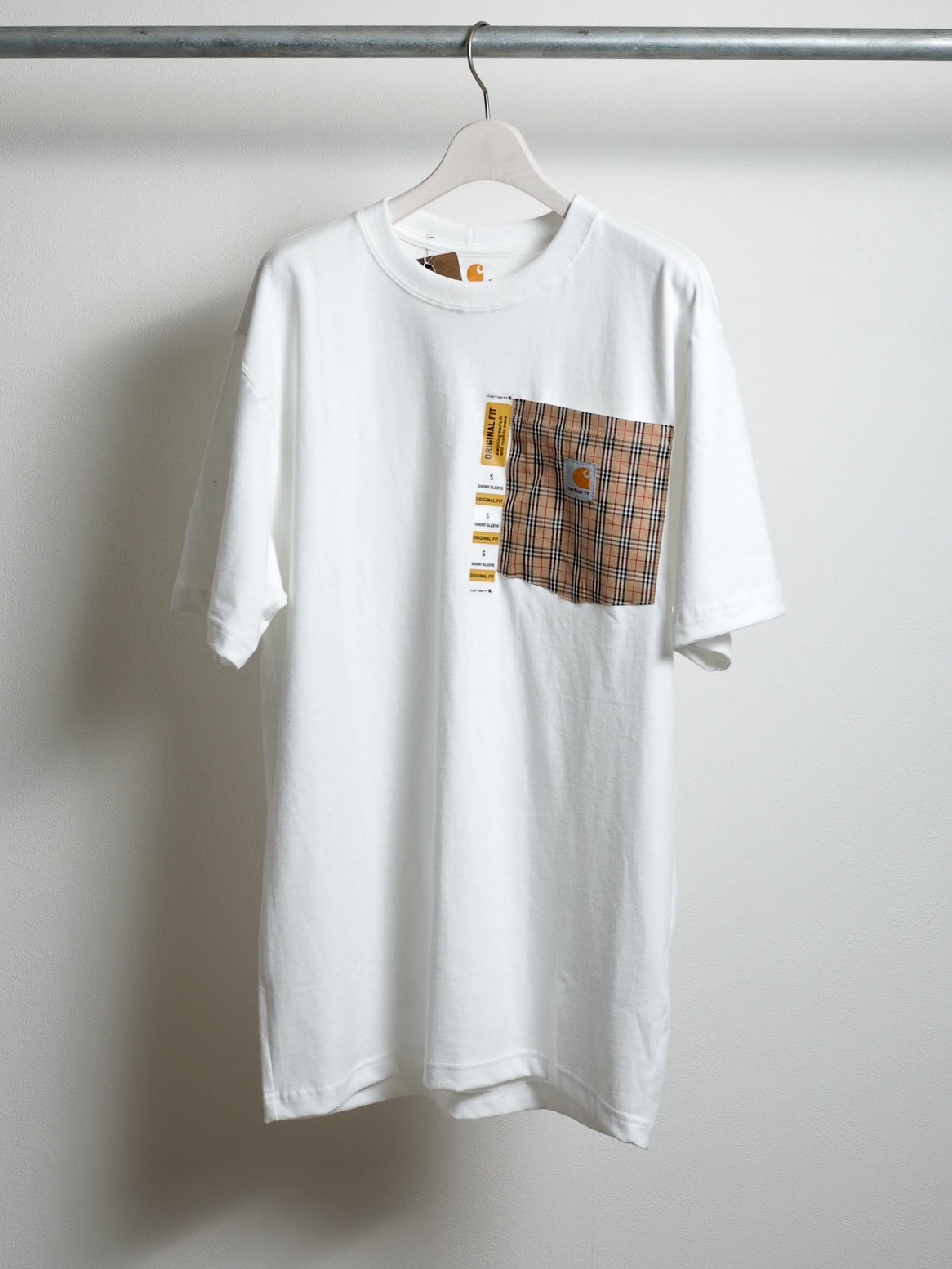 圧倒的にかわいいTシャツ | Carhartt