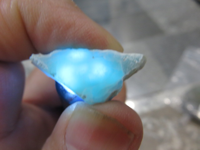 愛と平和の象徴　カリブの青い宝石