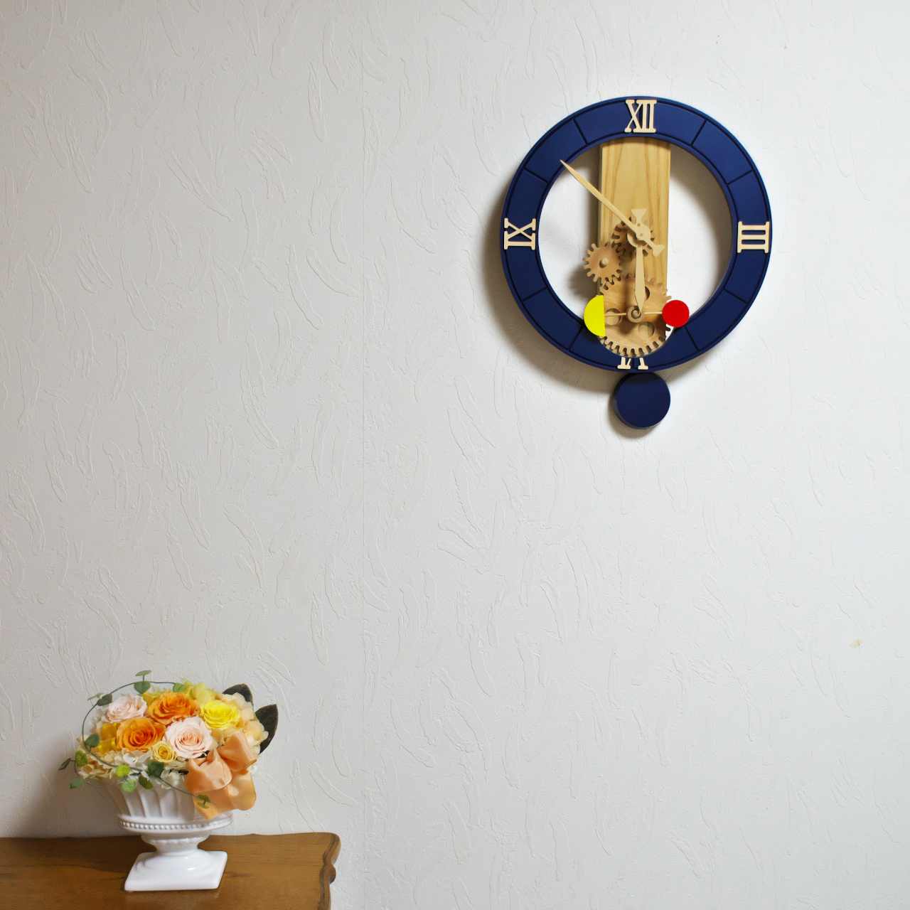 木のぬくもりあふれる「森の時計」　おもちゃ箱イカロスのオリジナル時計です！