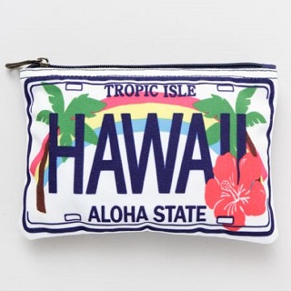 ハワイを感じるちょうどいいサイズのアロハなポーチが入荷しました♪　～by Happy state～
