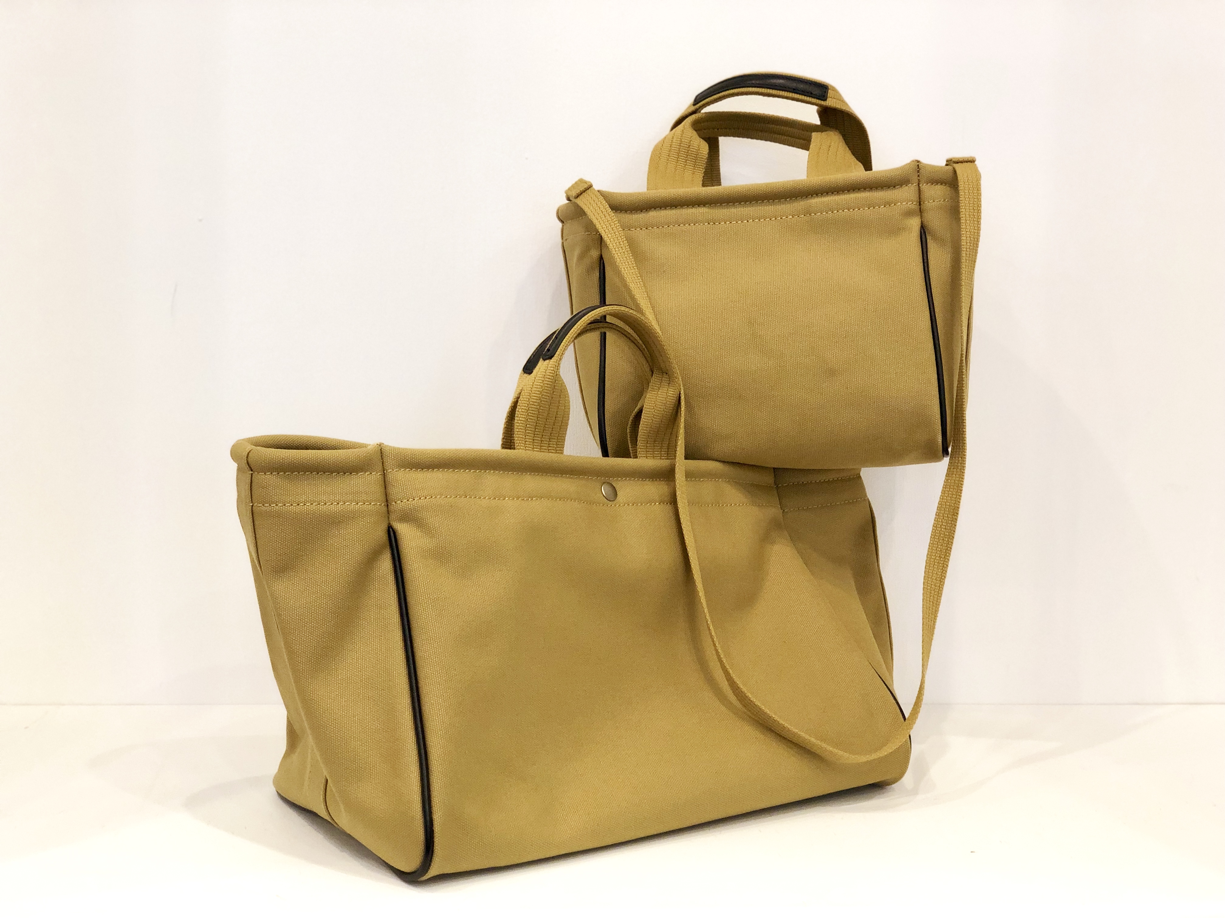 ✴︎ joe&him ✴︎ OBLONG  〜 beige 〜