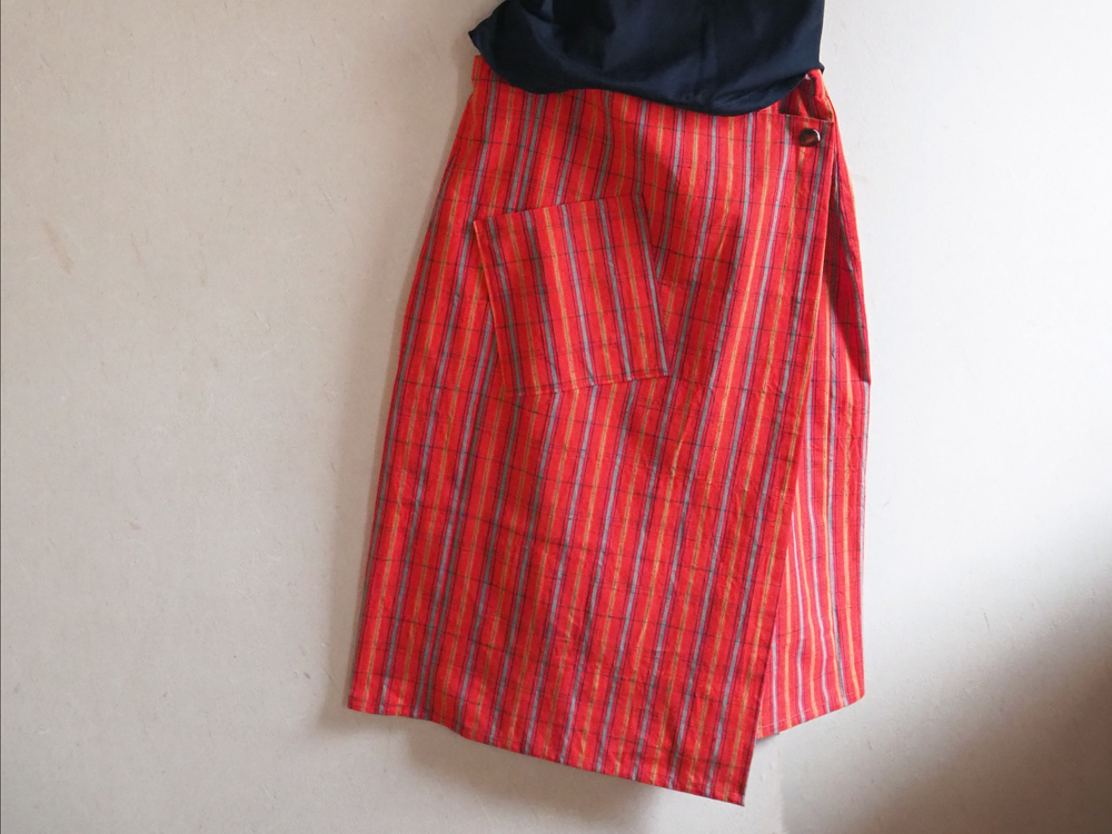和のタータンチェックｰｰビビッド格子のラップスカート