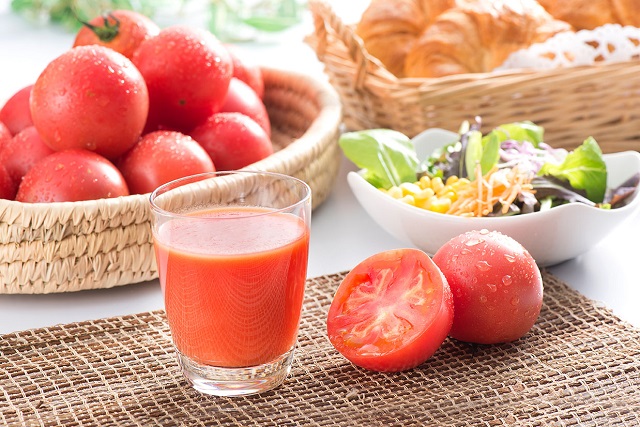北海道産トマト果汁100％、ストレートジュースならではの風味の良さを味わって。