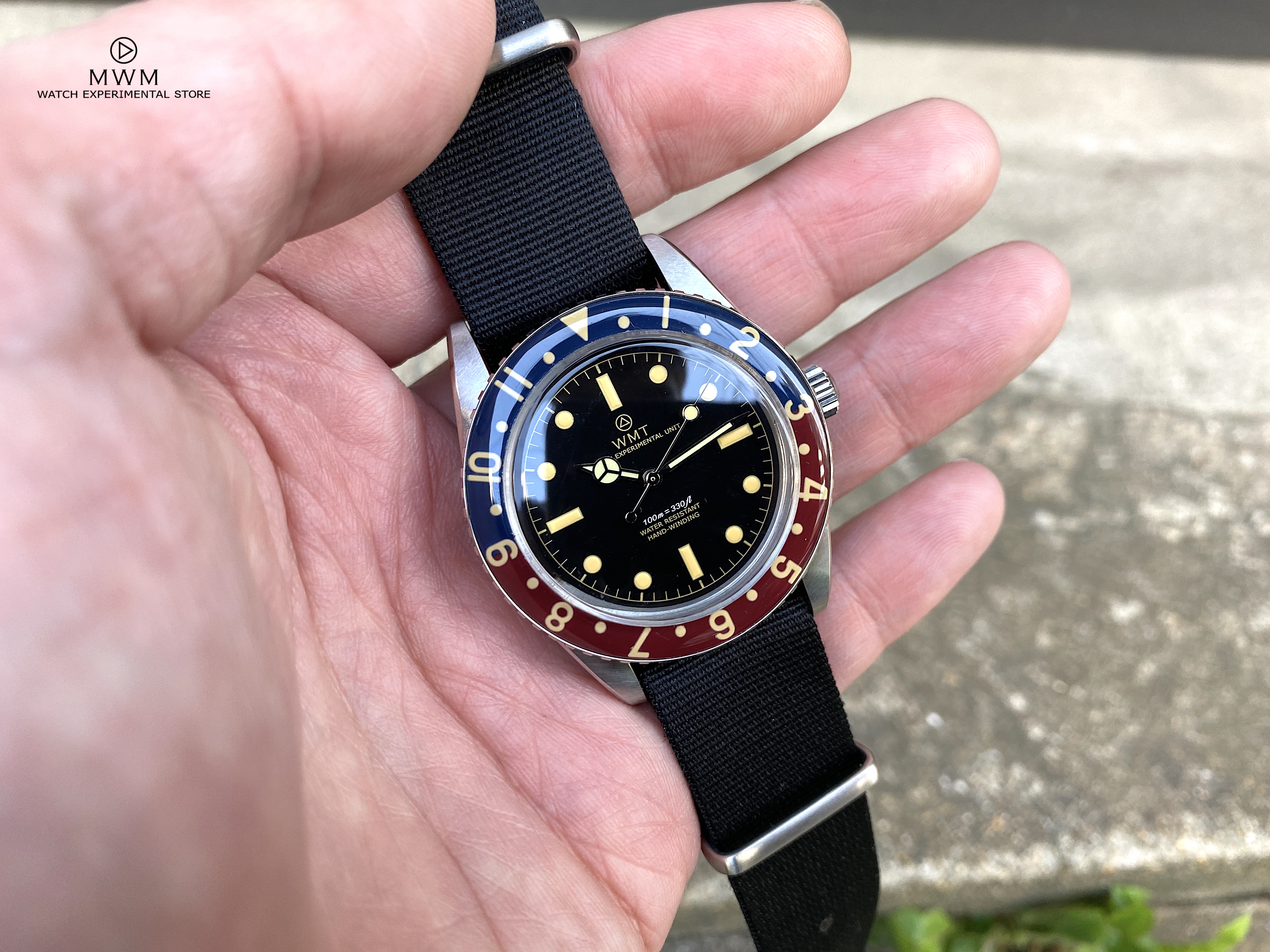 WMT watch パントン　ベイクライトベゼル