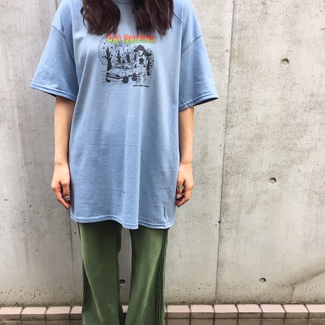 ポップアートイラストがカワイイ もう少しで夏終わるけどメンズライクでどこか古着ぽいtシャツはいかが Base Mag