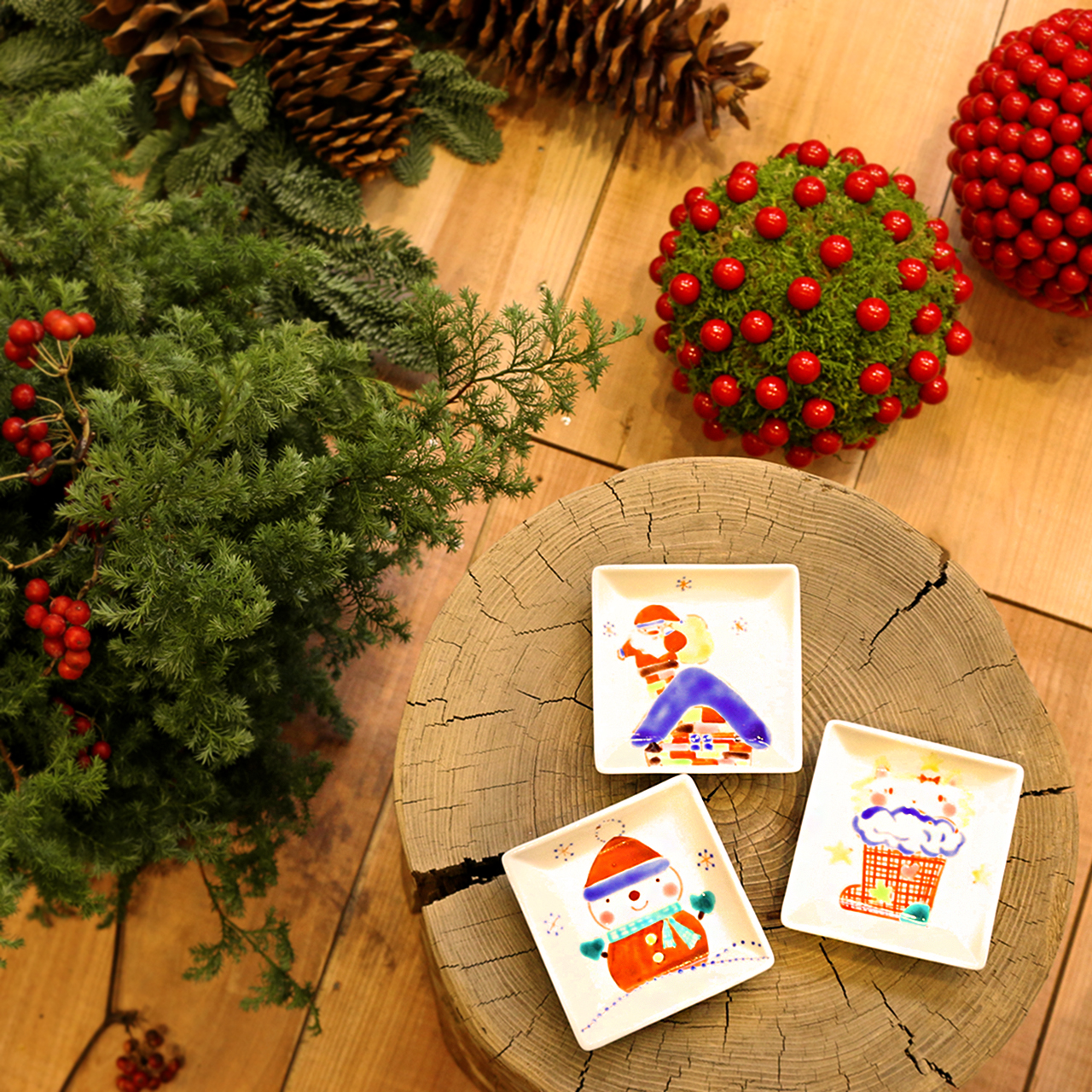 今年のクリスマスギフトは九谷焼の飾り皿にしませんか？