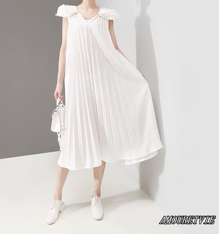 プリーツと透け感が美しい清楚なワンピース♪レジャーやお出かけに大活躍☆この夏是非来てほしい一着です☆