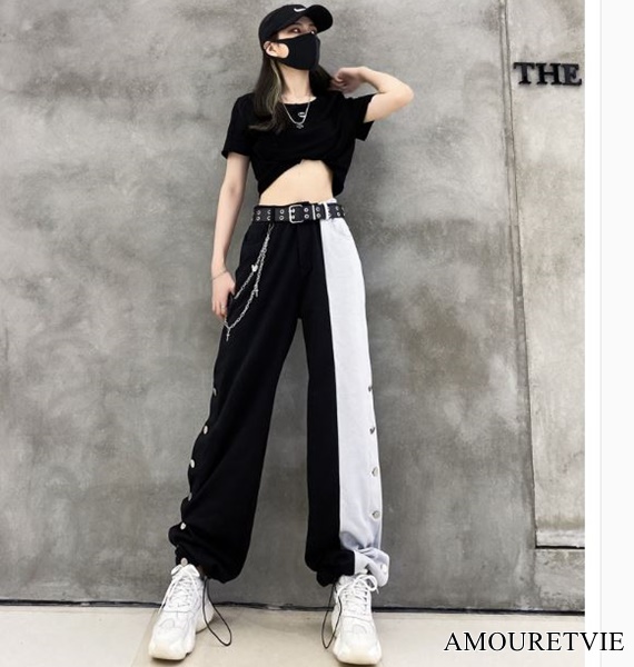 ボタンで着こなし調整可能な個性派モノトーンボトムス Amouretvie 韓国系 モード系 個性的ファッションの通販サイト