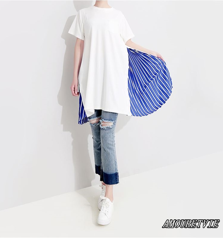 春夏を彩る爽やかなトップス♪再度のブルーストライプが涼しさを感じさせる自慢の一着です★
