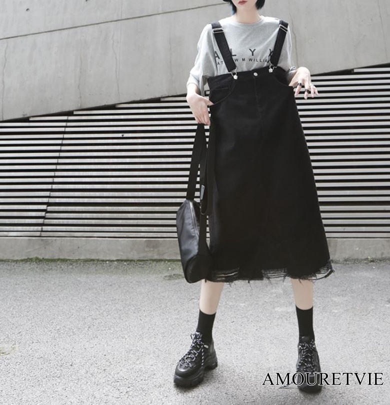 スカートのダメージ加工が個性的なサロペット☆他とは違う特別なデザインの一着♪ | Amouretvie 韓国系・モード系 個性的ファッションの通販サイト