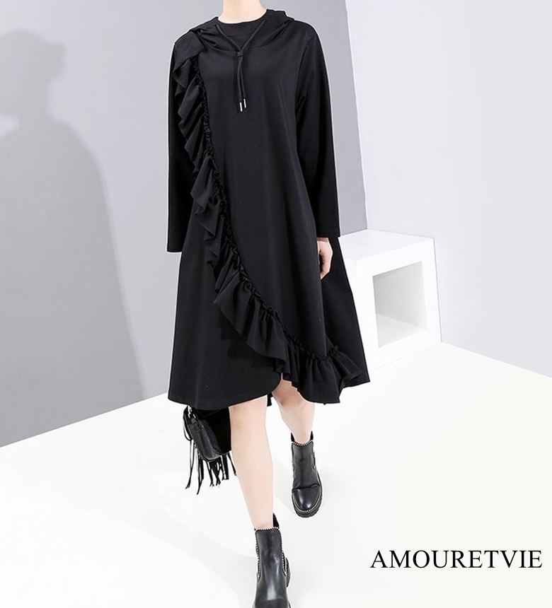 アシメデザインが可愛い一着♪フリルとフード付きでカジュアルかつスタイリッシュにきまります☆彡