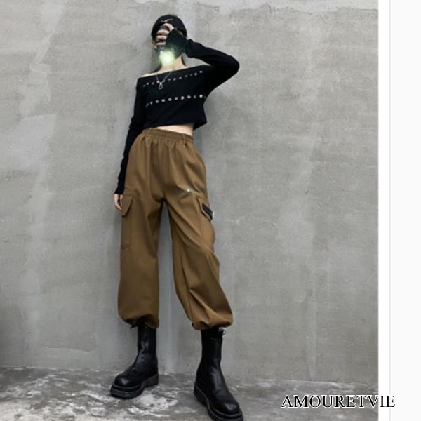 鮮やかなカラーとデザインが魅力のカジュアルパンツ★