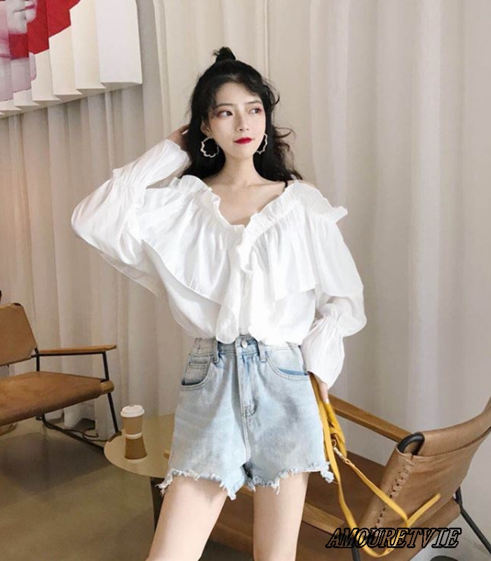 見た目キュートなトップスで春夏を爽やかに着飾る♪シフォン素材で厚い季節を涼しく過ごせる一着☆