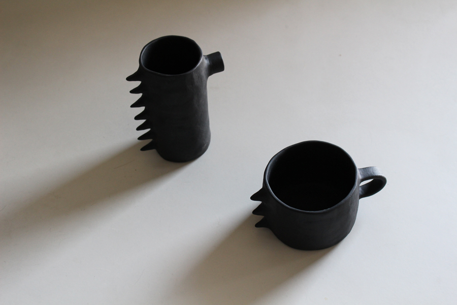 日本初の取扱い　モノトーンのアートでコーヒーを楽しむ【Kira Ni Ceramics】