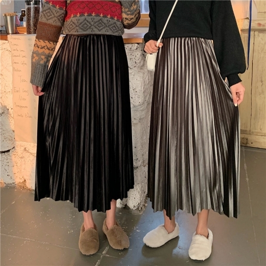 デートや女子会に メタリックプリーツスカート Base Mag デートや女子会に メタリックプリーツスカート Base Mag