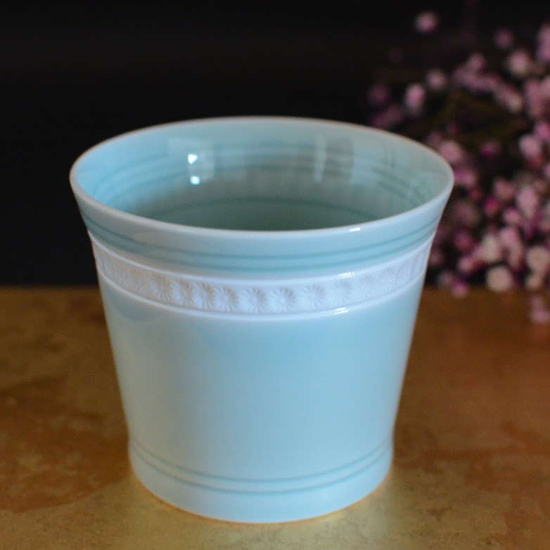 青磁印花ロックカップ、茶碗蒸しにも使える優れもの！