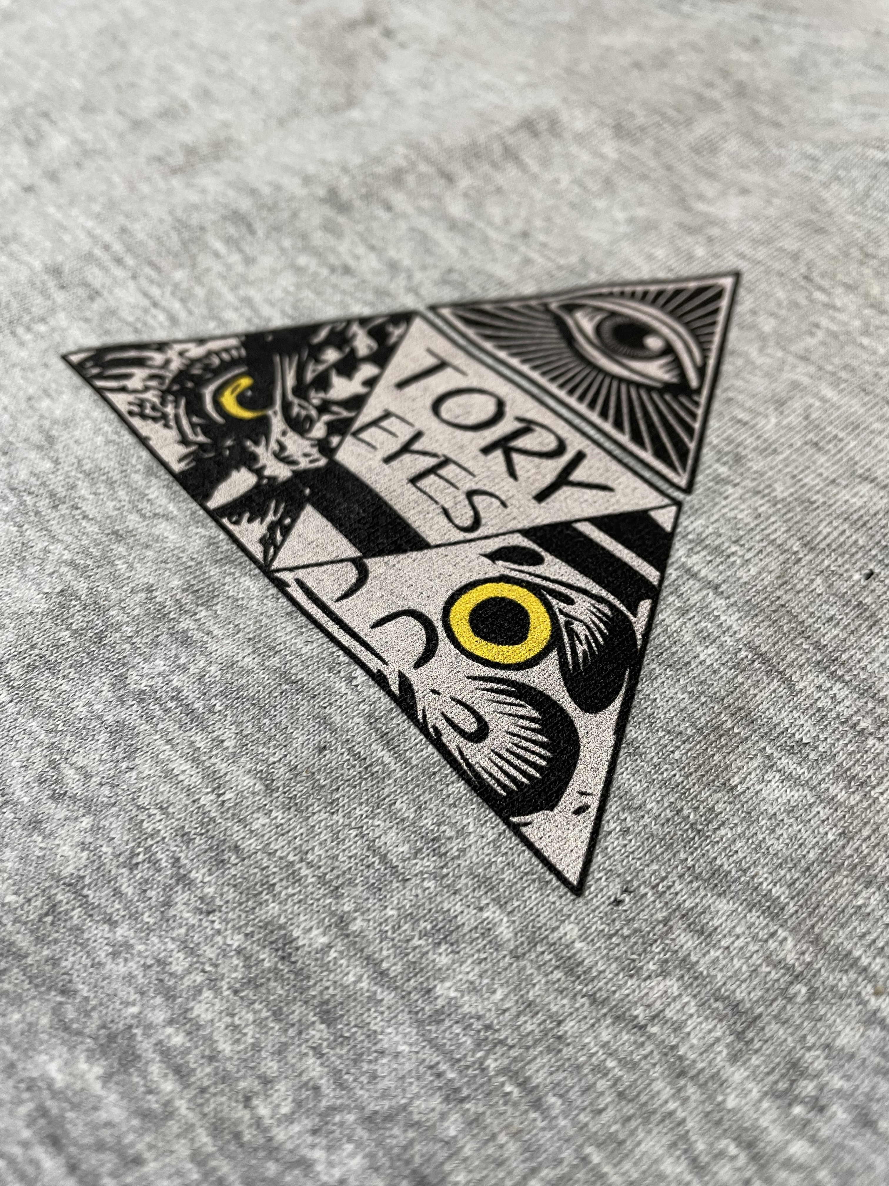 新作Tシャツの【TORY EYES T-SHIRT】のデザインはあのピラミッドに目でお馴染みの！？