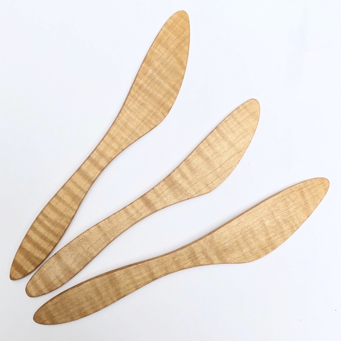 ◆新商品◆木目の美しいカーリーメープル材“バターナイフ”～次に欲しいカトラリー～