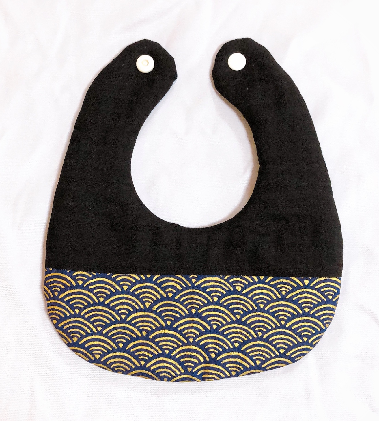 こどもの日 青海波 菱文様 和柄のベビースタイ お食い初めにも Base Mag