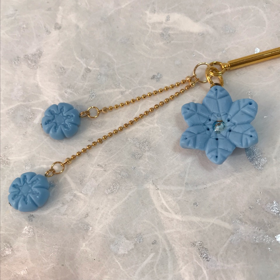 和菓子練り切りデザイン ハンドメイド雪の結晶ゆらゆら簪 Base Mag 和菓子練り切りデザイン ハンドメイド雪の結晶ゆらゆら簪 Base Mag