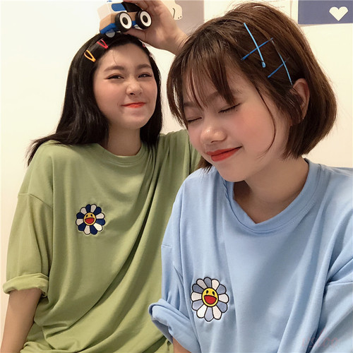 スウィートな感じ 刺繍プリント韓国風カジュアルラウンドネックtシャツ Base Mag スウィートな感じ 刺繍プリント韓国風カジュアルラウンドネックtシャツ Base Mag