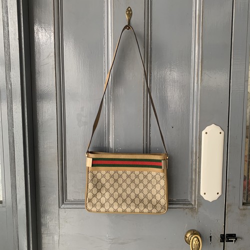 自分へのご褒美に！vintage GUCCI shoulder bag