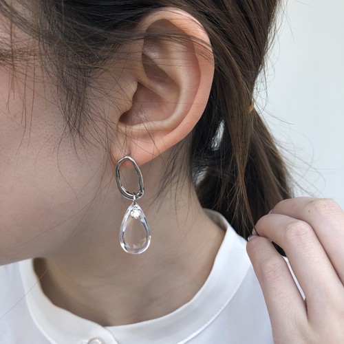 涼し気な耳元に！アンニュイメタルクリアピアス！