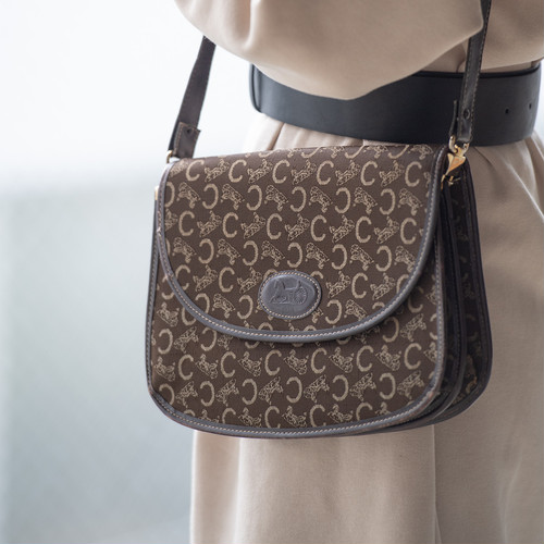 落ち着いたブラウンが可愛い◎　vintage CELINE〈ヴィンテージセリーヌ〉ショルダーバッグ