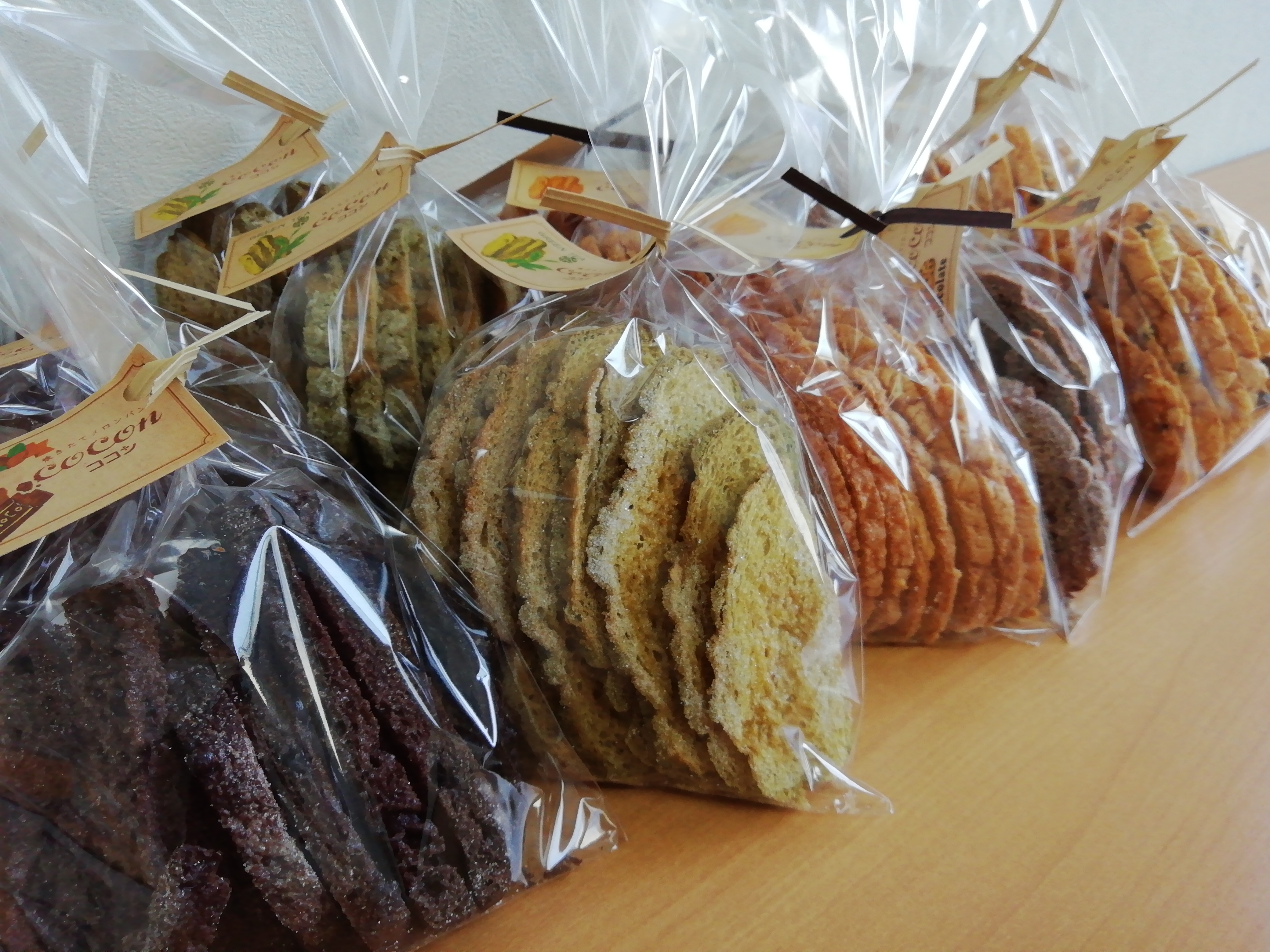 リピーター続出！『coconrusk』メロンパンラスク