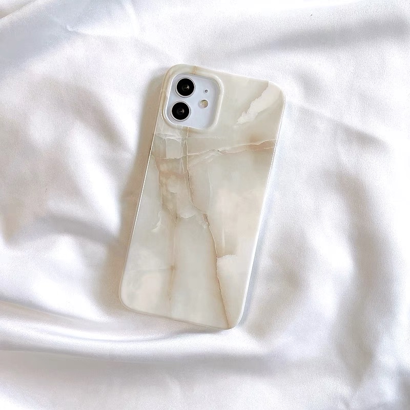 ラグジュアリーな上品iPhoneケース❤︎