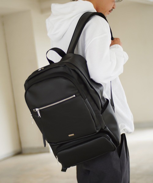 JOUET新作のクールなレザーリュック入荷！