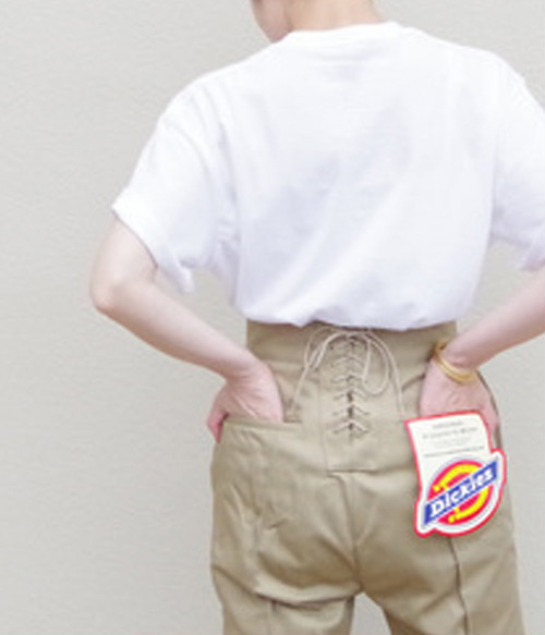 【HOLIDAY x DICKIES】夏の定番コラボ！ピンタックレースアップ