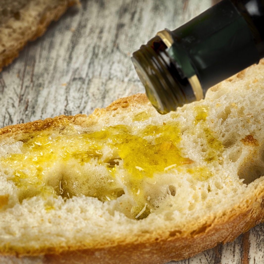 オリーブオイルとパンを毎日食べると良い5つの理由