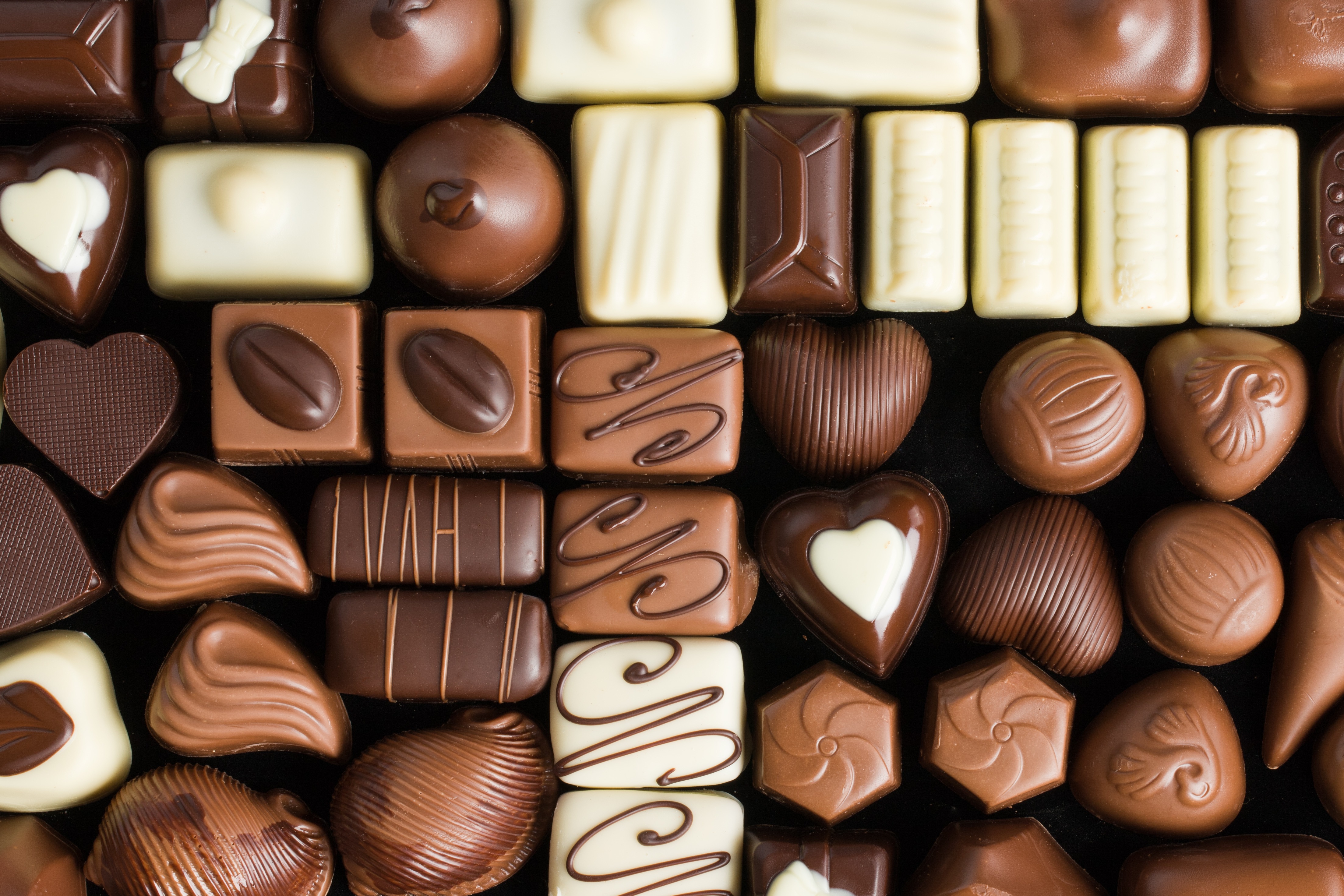 チョコレートはどのようにして血圧を下げるのか？