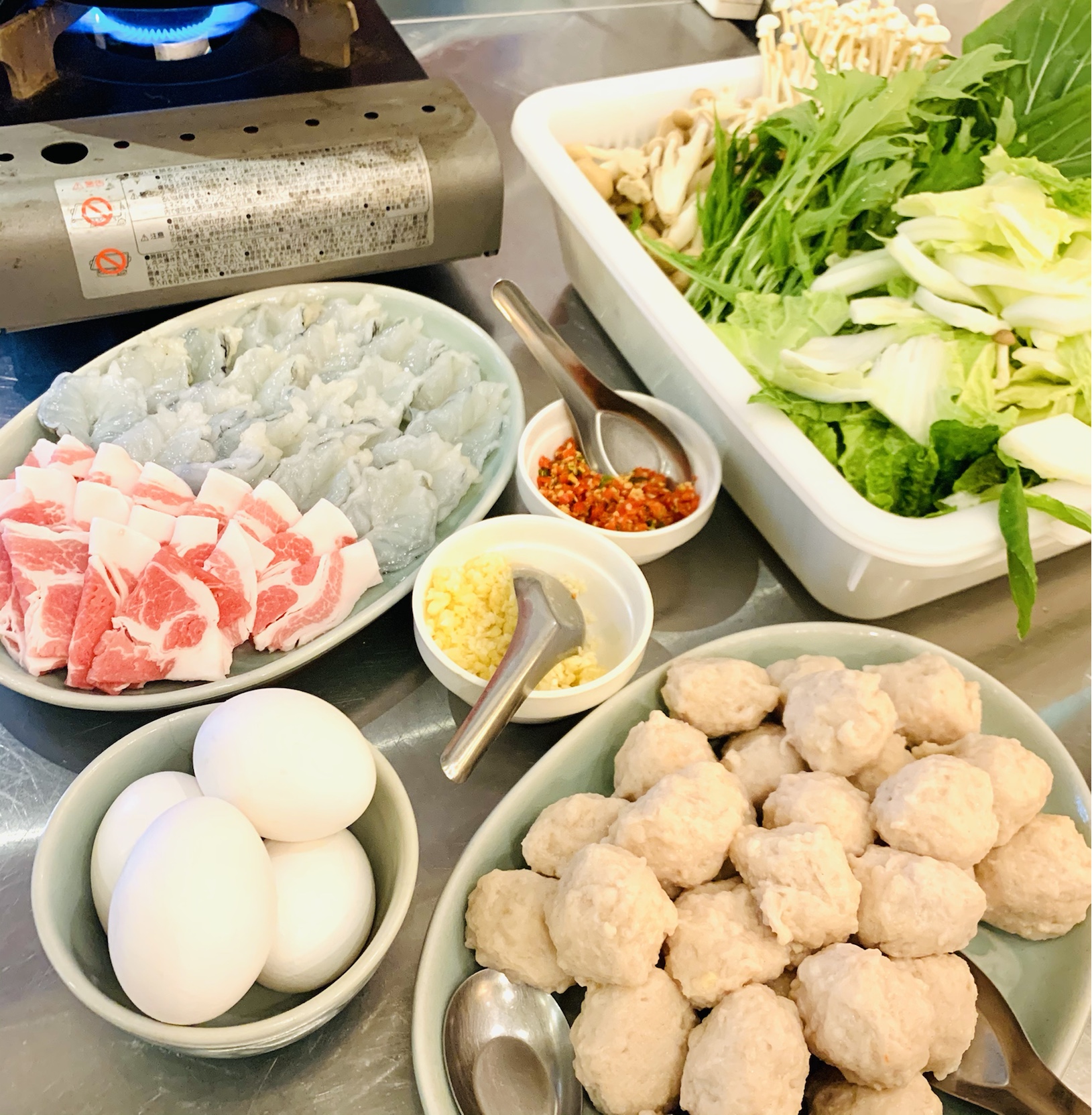 おうちでタイ鍋 今年は一味違う鍋で冬を満喫しましょう タイ料理 スースーデリ