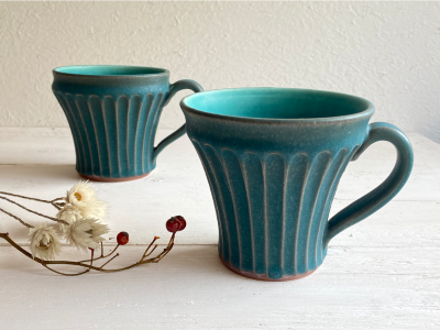 昇陽窯オリジナルカラーのマグカップ（＃碧）オンライン画面でも目を引く逸品です♪