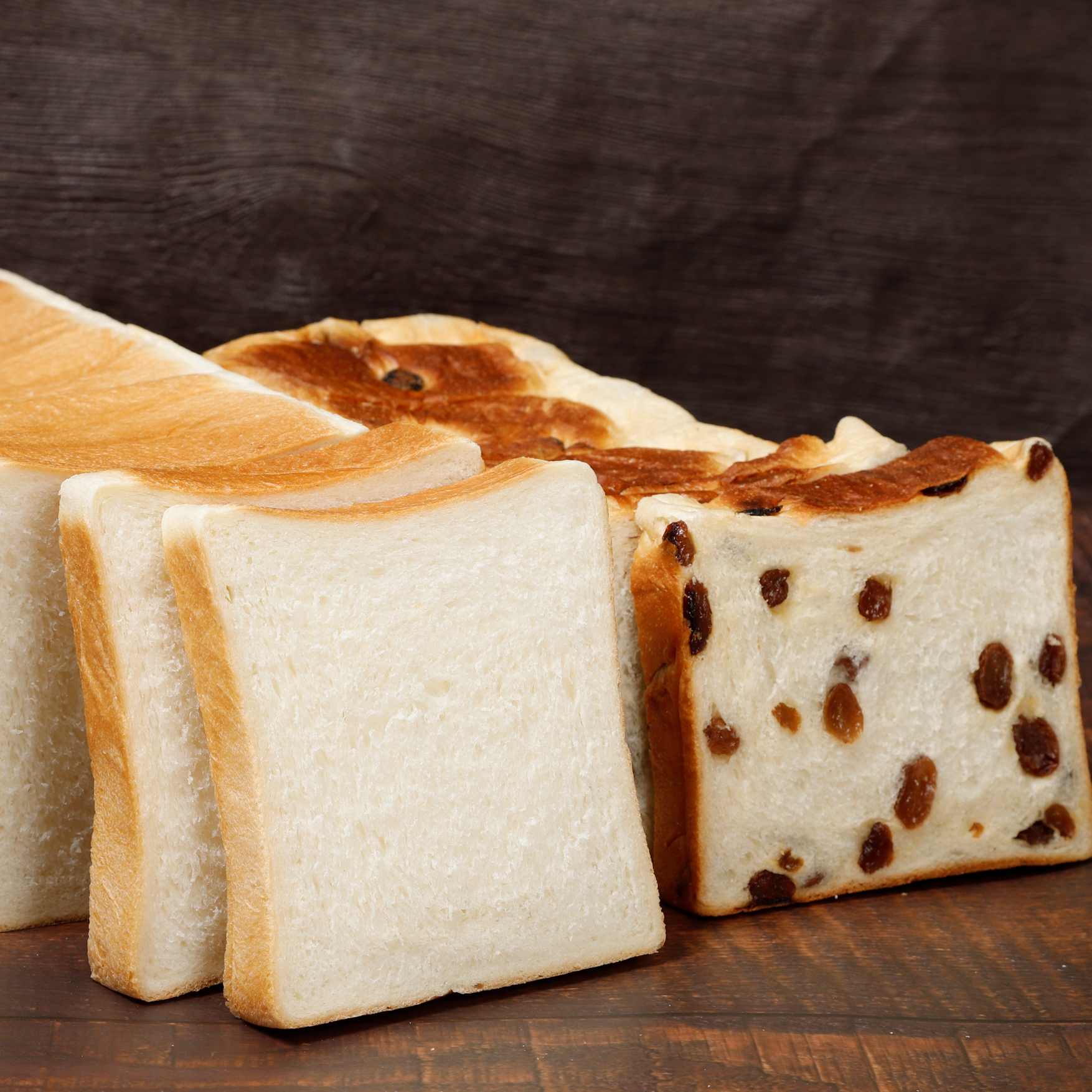 生で食べたい！ボンジュールボン人気NO.1！湯種仕込食パン『マーヴェラス』『マーヴェラスぶどうパン』