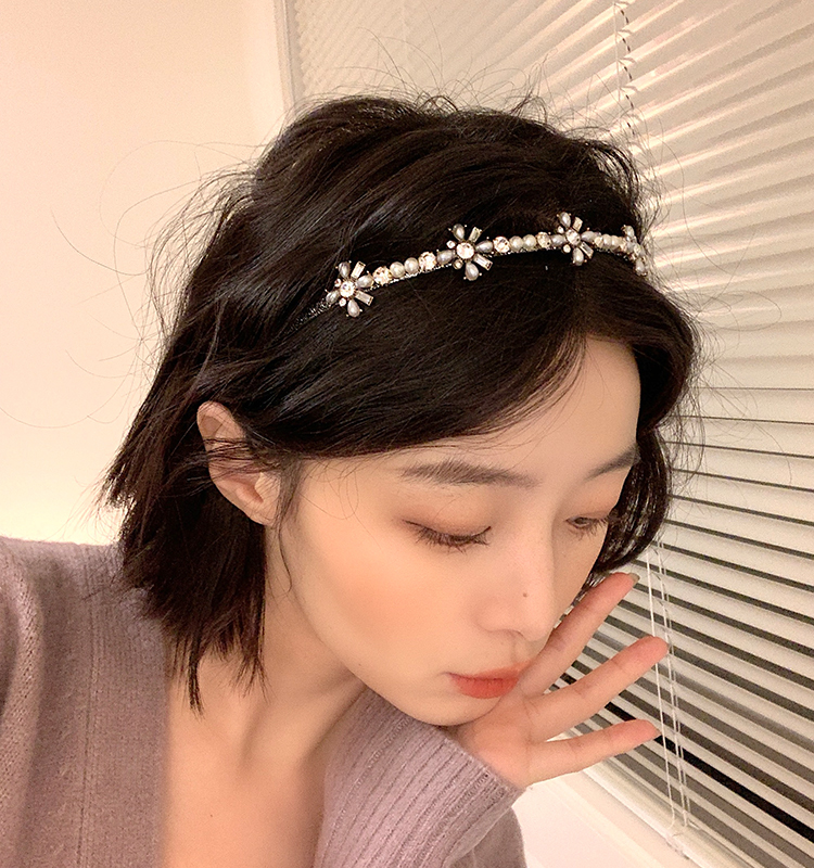 Princessカチューシャ 韓国ファッション 韓国アクセサリー ヘアアレンジ ヘアスタイル ストリート シンプル ネックレス シルバー ネックレス パール 今日のコーディ Lk Lunnik