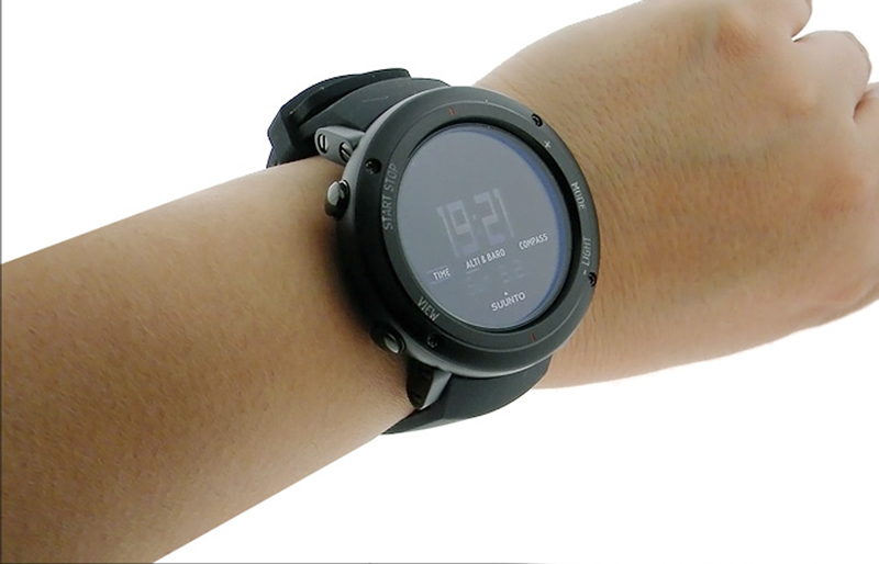 suunto deep black