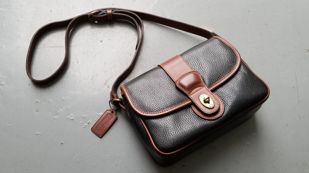 有名な高級ブランド 極美品✨オールドコーチ ショルダーバッグ 紺 2way ターンロック マディソン - ショルダーバッグ