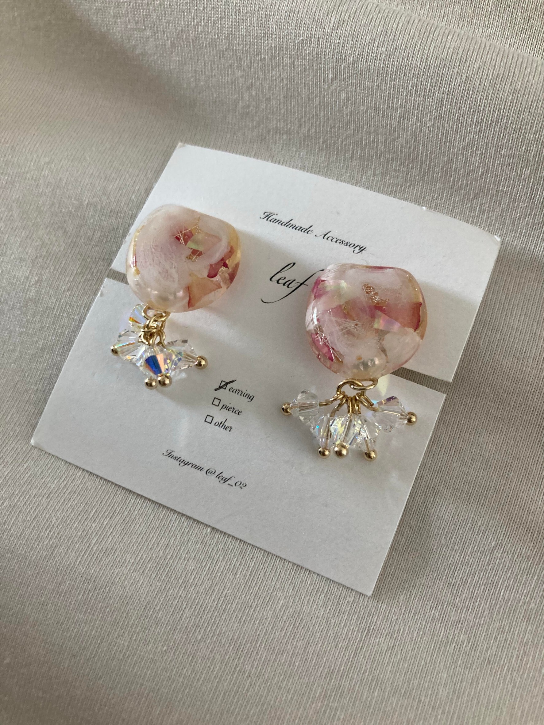 ピンク スワロフスキーの大人上品ゆらゆらイヤリング 町田ルミネ Cara Handmade