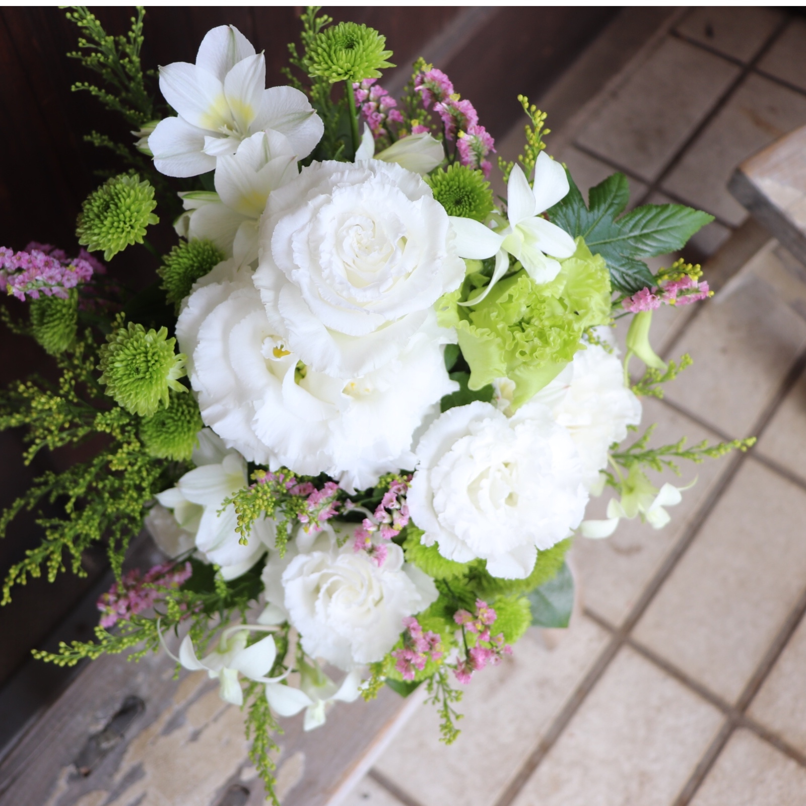 月命日のお供えアレンジメント 定期便 花屋ペレ おしゃれな花束 ドライフラワー フラワーギフトオンラインショップ