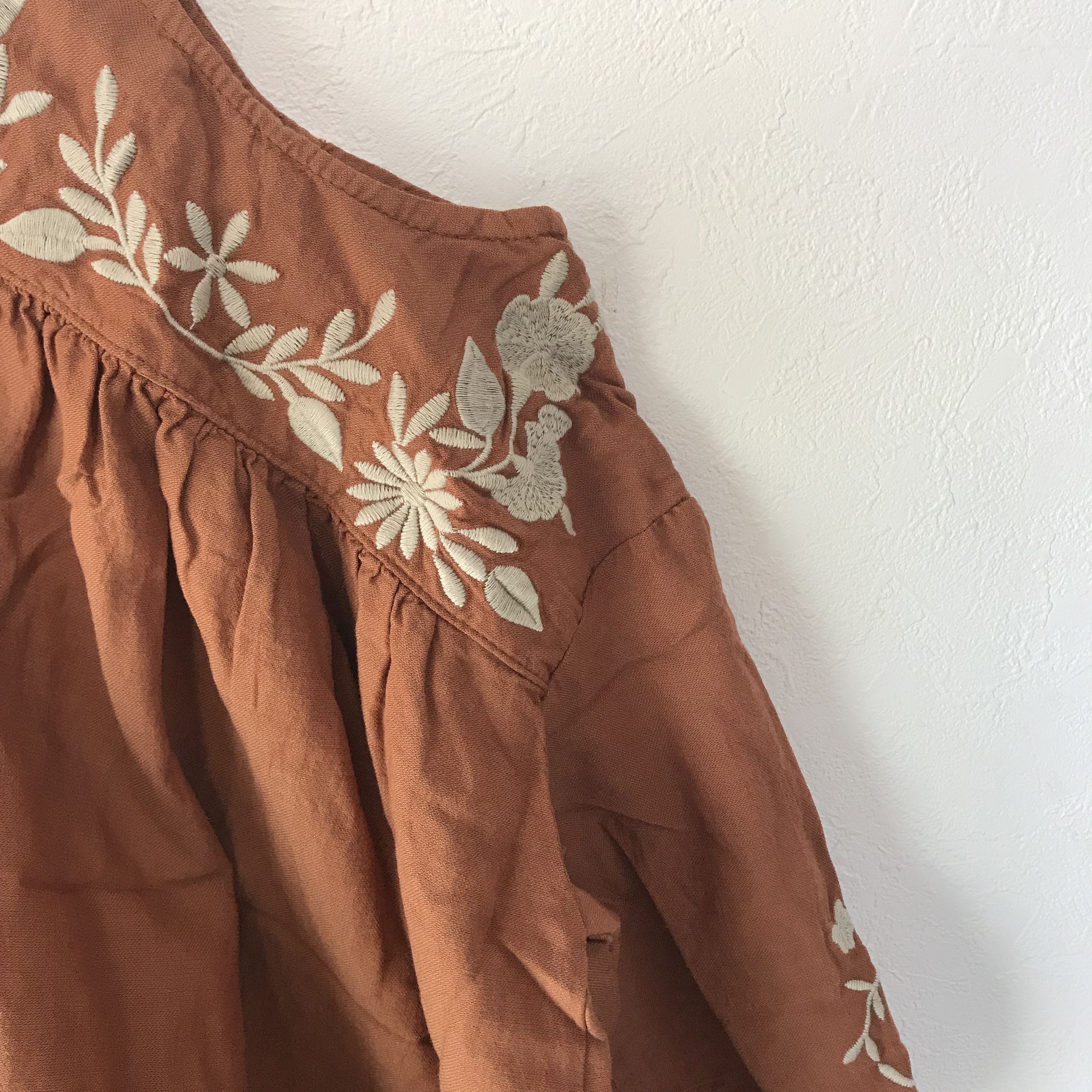 刺繍クラシカルワンピース 韓国子供服 Bisque びすく