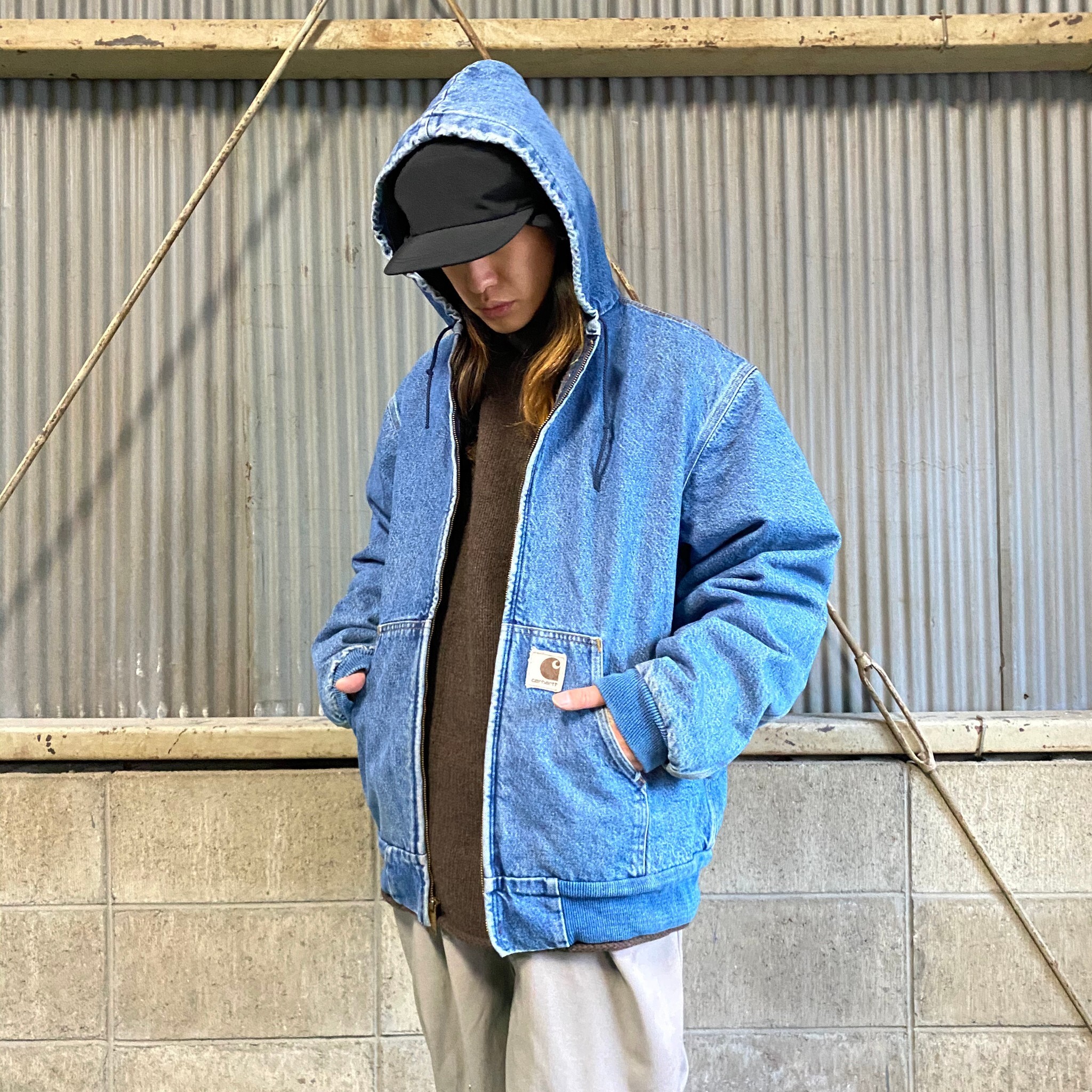 希少】carhartt デトロイトジャケット 企業ロゴ-