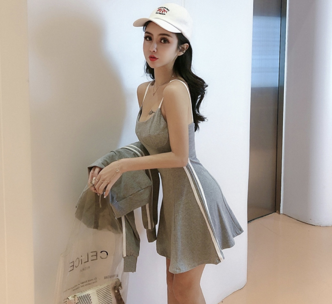 レディースファッション セットアップ スポーツウェア パーカー ミニワンピース ルームウェア パジャマ 部屋着 ジム 3色 新作 セットアップ More Lluze モア ルーゼ