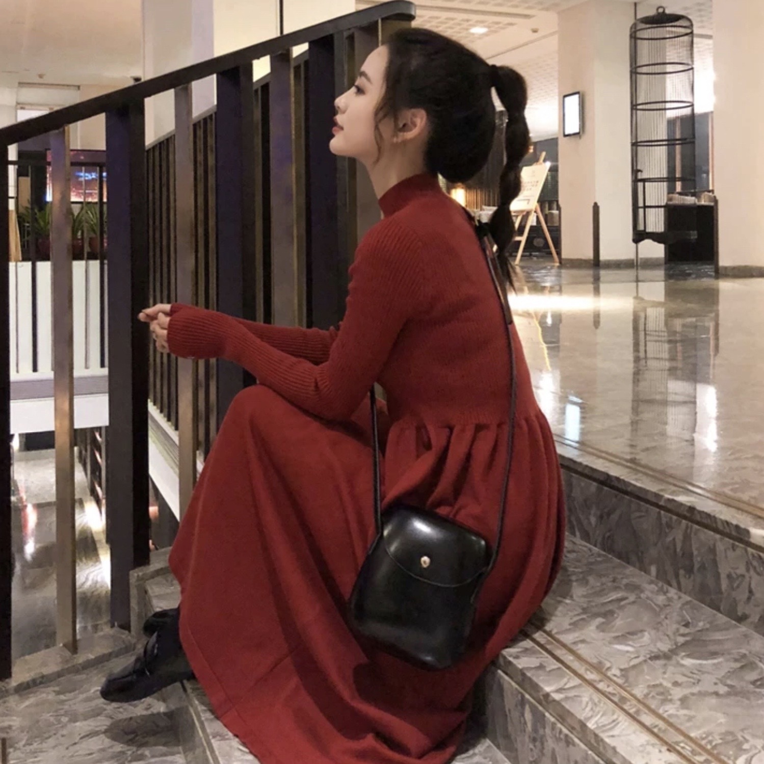 ウエスト ギャザー ハイネック ニット フレア ワンピース レディース 秋 冬 ミモレ 丈 長袖 赤 色 韓国 ファッション きれいめ Op 0515 Happy Orurea ハッピーオルレア