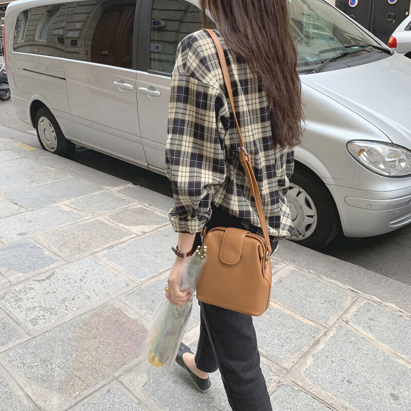 韓国レディースファッション 6775 チェックシャツ シャツ ブラウス 秋色 秋コーデ 長袖 おしゃれ レトロ風 シンプルコーデ 人気プチプラレディース韓国ファッション新作通販 Aliceholly アリスホーリー